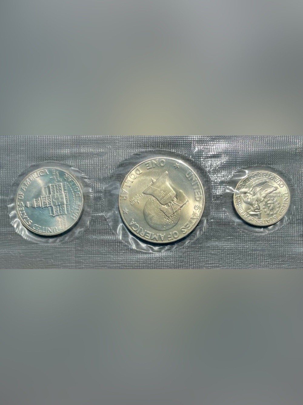 U.S. Bicentennial Uncirculated Silver Proof Set - Picture 2 of 8